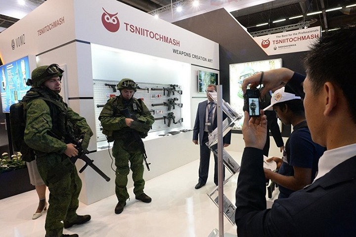 法國巴黎軍警防務展覽會Eurosatory(www.69836.cn)
